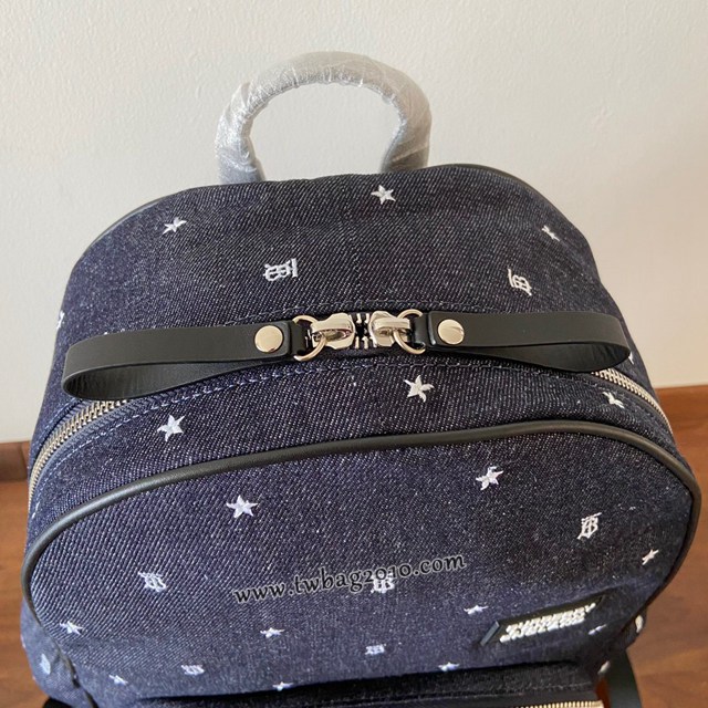 Burberry專門店新款尼龍刺繡雙肩包 巴寶莉TB系列男女同款雙肩背包 yxb1433